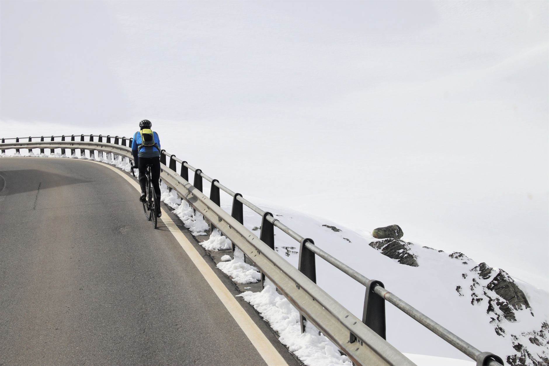 Cold-Weather Cycling in Britain: How to Keep Riding Through Autumn and Winter Without Misery