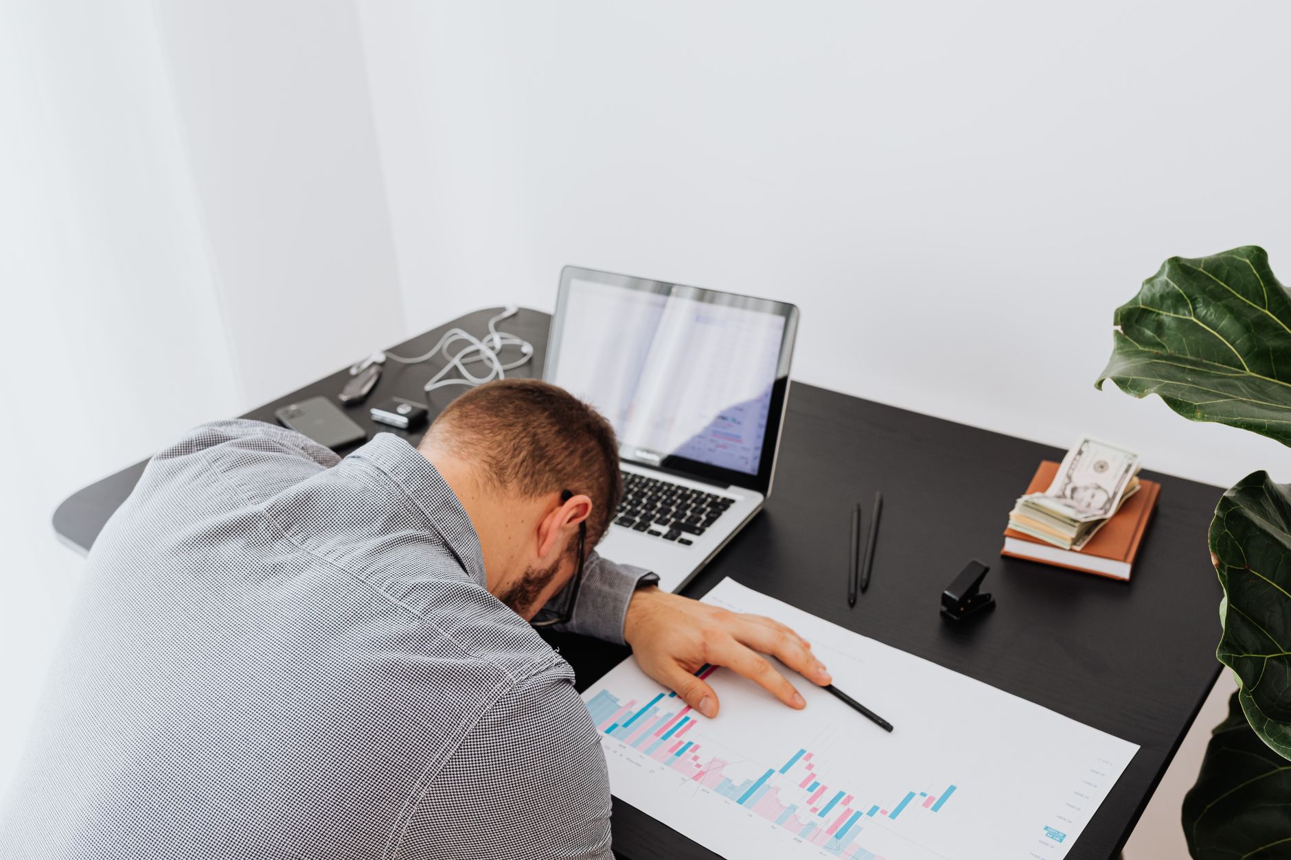 How to Actually Use a UK Credit Report, and What the Numbers Are Trying to Tell You